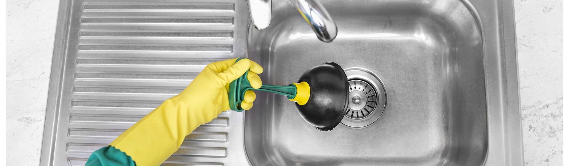 Как устранить засор в раковине на кухне? Как устранить засор в раковине на кухне?