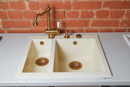 Смеситель Omoikiri Kyoto-G латунь/позолота, OKY-G-35 Смеситель Omoikiri Kyoto-G латунь/позолота, OKY-G-35