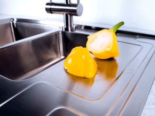 Мойки с маленькой дополнительной чашей от Omoikiri