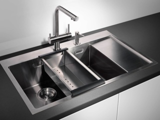 Выбор мойки из нержавеющей стали и искусственного гранита