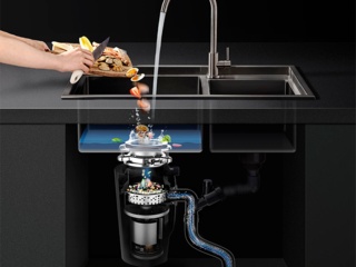 Монтаж утилизатора пищевых отходов в мойку