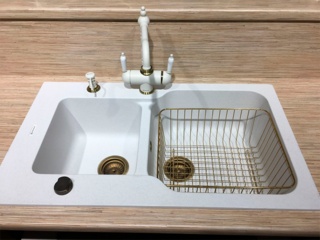 Стоит ли покупать мойку из искусственного камня?