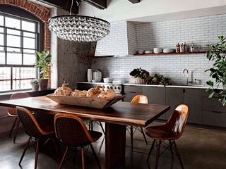 Мойки и смесители Omoikiri для интерьера в стиле лофт