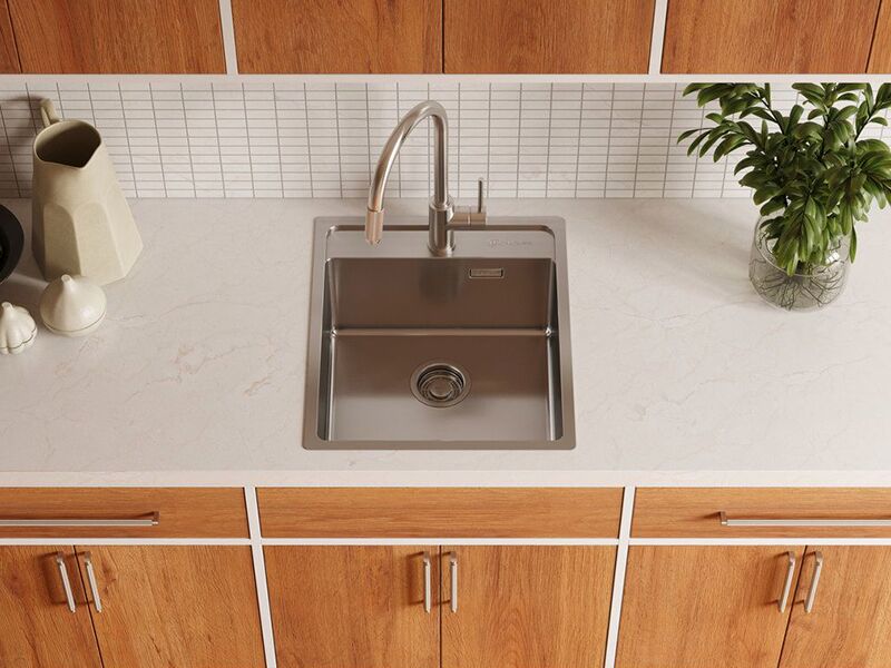 Как убрать царапины с поверхности кухонной мойки