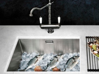 Установка мойки заподлицо со столешницей