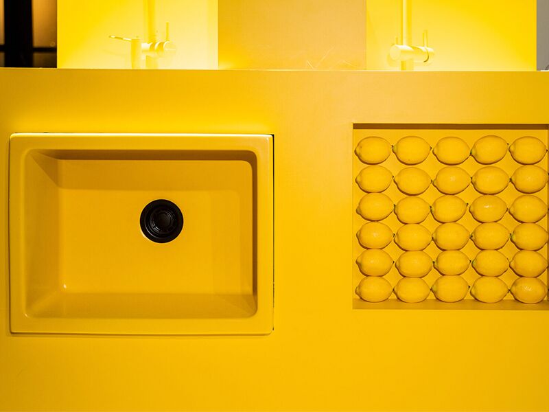 Желтые кухонные мойки Omoikiri