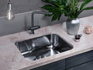 Мойки с установкой под столешницу