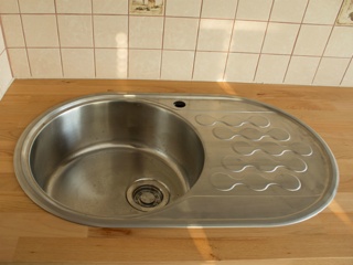 Преимущества и недостатки литых моек Omoikiri 