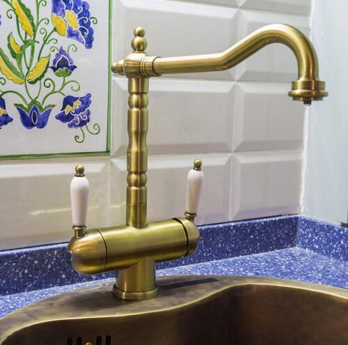 Смеситель Omoikiri Amagasaki-А латунь/античная латунь OAMA-AB-35/4994292