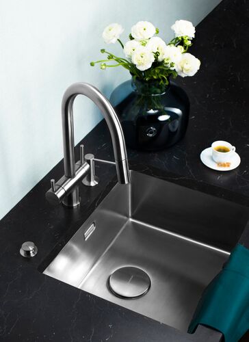 Смеситель Omoikiri Akita-S-GB латунь/графит 4994359