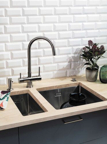 Смеситель Omoikiri Akita GB нерж.сталь/графит 4994354